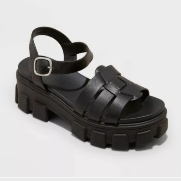 wild fable Shoes - NWT "Wild Fable"  Womans Black Avril Fisherman sandals